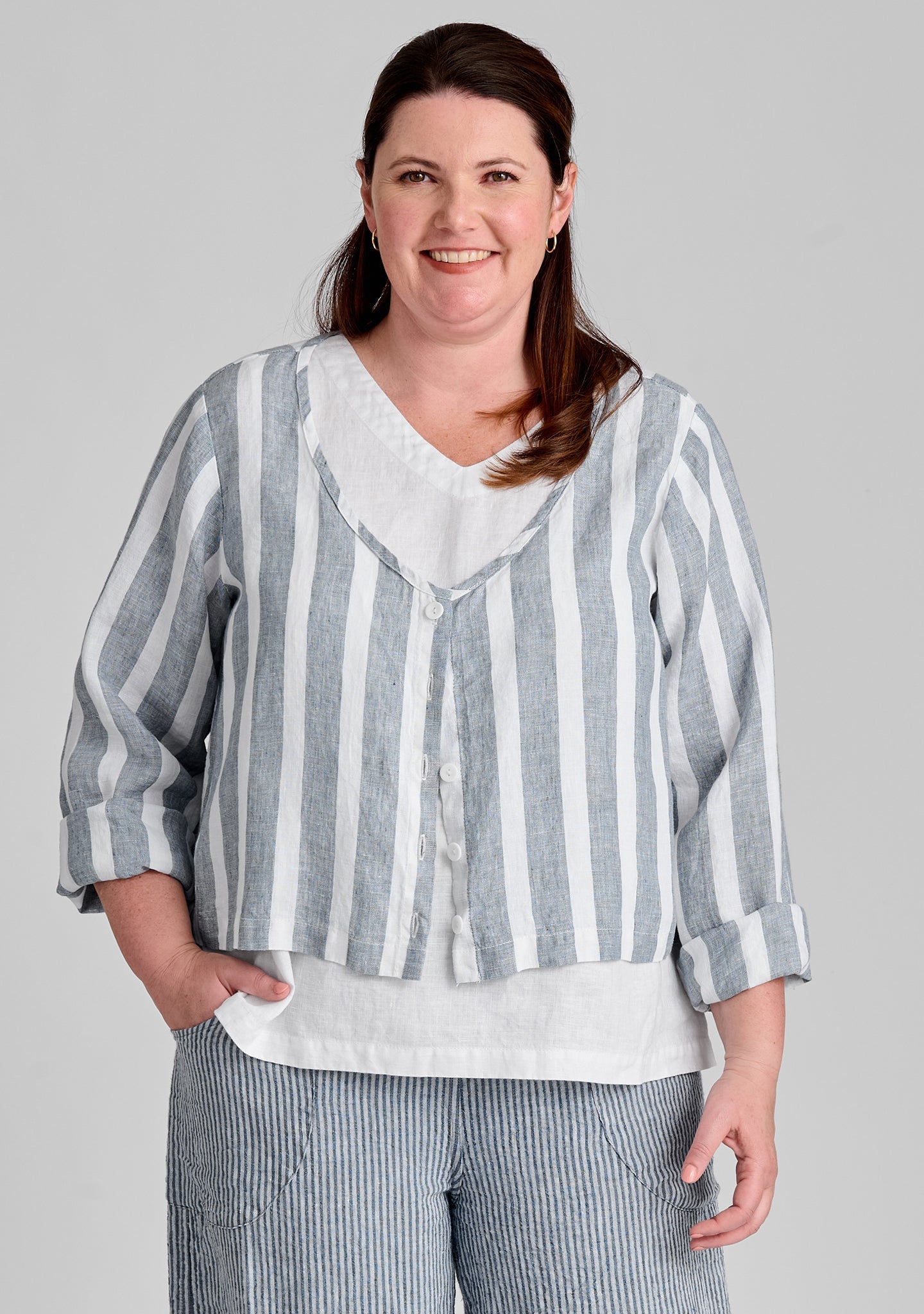 Vee Cardi - Linen Cardigan - FINAL SALE